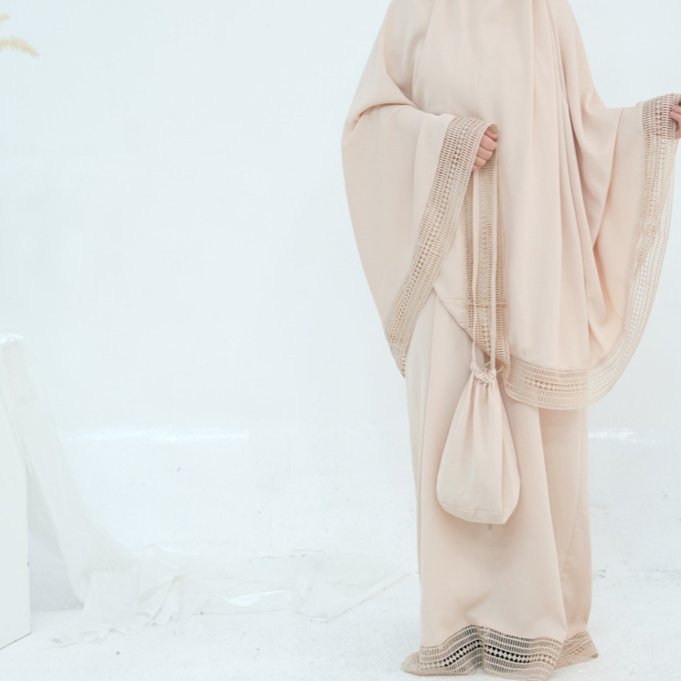 Conjunto muçulmano de 4 peças, - Women Bags In Dubai avaliação e preço