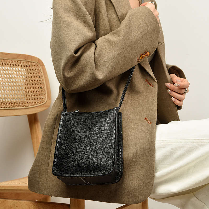 Bolsa Mensageira Feminina de C - Women'S Bags Jacquemus avaliação e preço